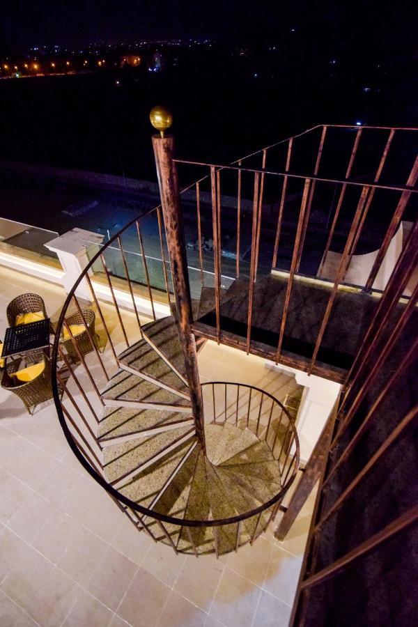 New Pyramid Quen Hotel カイロ エクステリア 写真