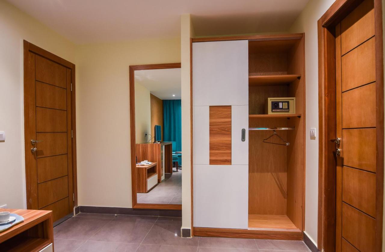 New Pyramid Quen Hotel カイロ エクステリア 写真