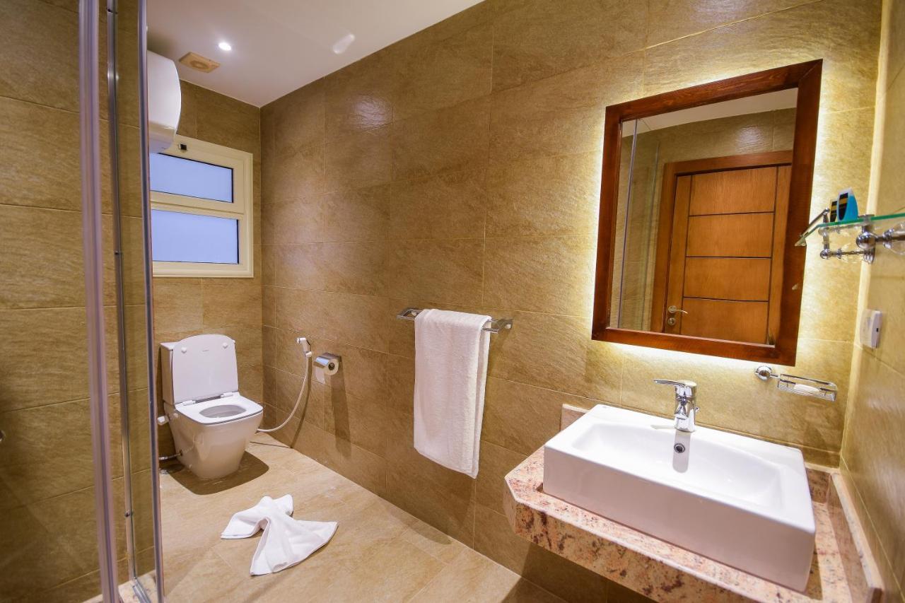 New Pyramid Quen Hotel カイロ エクステリア 写真